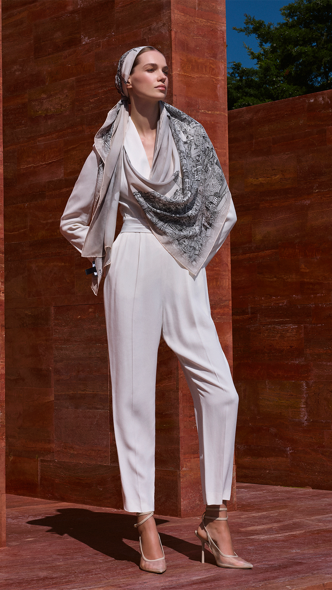 İstanbul Desenli Krep İpek Şal